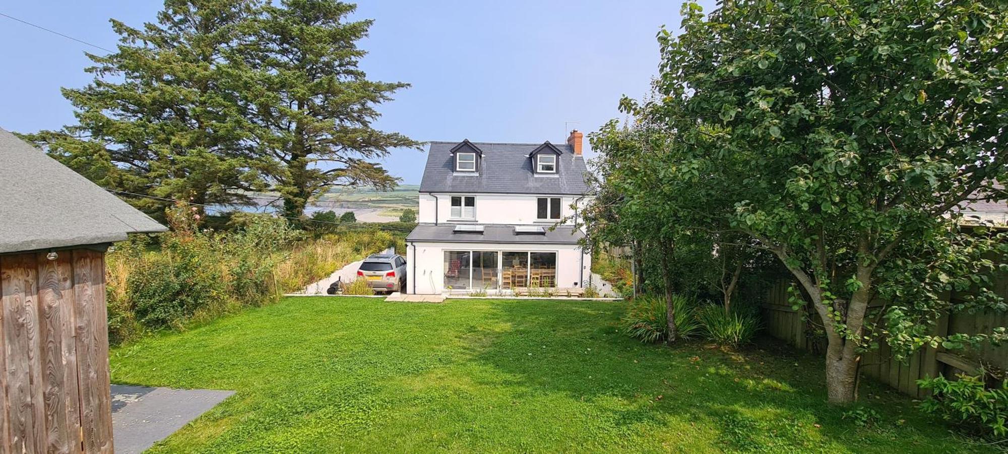 Cippinstone Villa Newport  Bagian luar foto